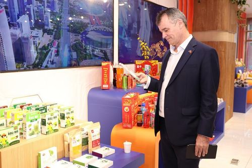 Chủ tịch Auscham: 'Doanh nghiệp Việt không nên chỉ tập trung vào việc giảm giá thành'