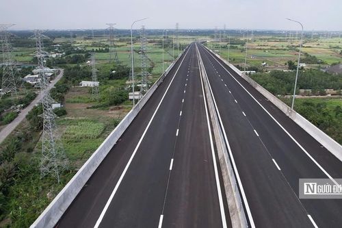 Toàn cảnh cao tốc Bến Lức – Long Thành trước giờ thông xe toàn tuyến