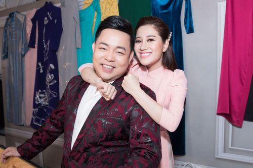 Quang Lê mang lại hạnh phúc cho ngọc nữ bolero ở Mỹ