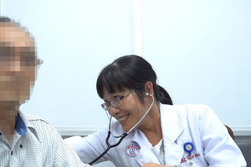 Điều trị thành công bệnh phổi hiếm gặp tái phát nhiều lần