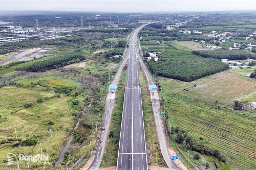 Khai thác toàn tuyến cao tốc Bến Lức - Long Thành từ 0h ngày 1-10, thu phí 2 ngàn đồng/km