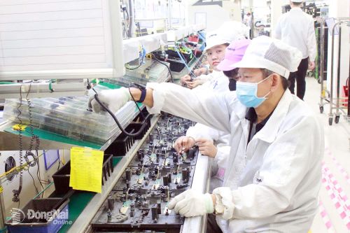Một doanh nghiệp điều chỉnh tăng lương cho gần 3 ngàn người lao động