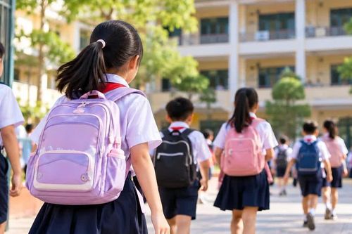Công khai tên trường lạm thu trong 3 ngày, xem xét trách nhiệm hiệu trưởng