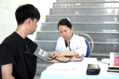 Phường Cam Ranh khám sơ tuyển sức khỏe 317 thanh niên trong độ tuổi thực hiện nghĩa vụ quân sự năm 2027