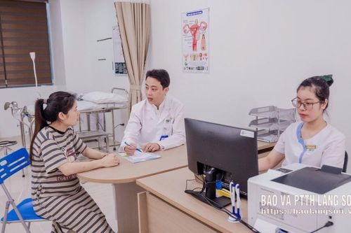 Đa dạng dịch vụ chăm sóc bé