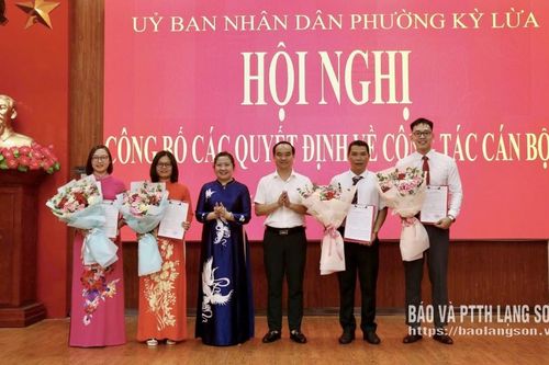 Phường Kỳ Lừa công bố các quyết định về công tác cán bộ