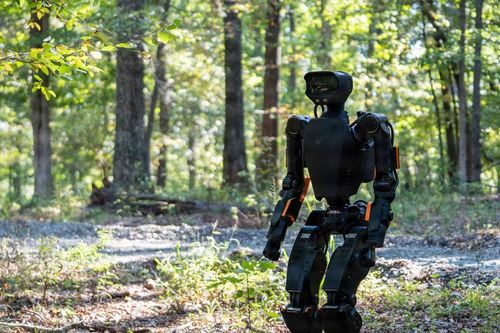 Lục quân Mỹ thử nghiệm robot hình người Alex trang bị lớp bảo vệ đạn đạo ngoài thực địa