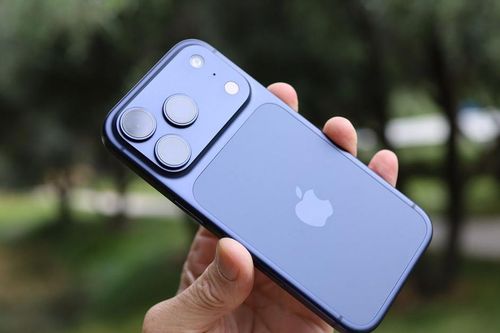 Apple phát hành iOS 27.0.1 sửa lỗi Face ID khiến iPhone 18 Pro tự khởi động lại liên tục