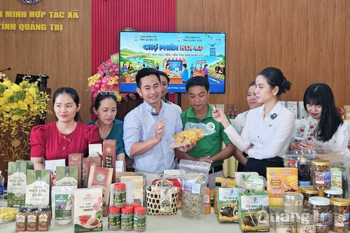 'Chắp cánh' cho nông sản