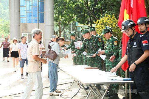 Tăng cường phối hợp thực thi pháp luật trên tuyến biên giới