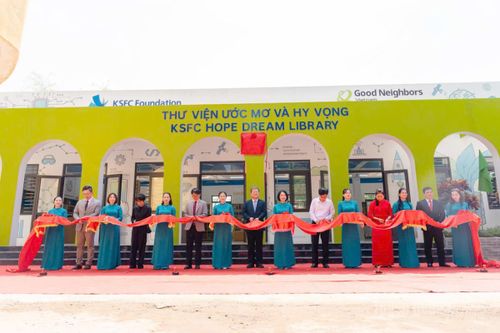 Khánh thành 'Thư viện Ước mơ và Hy vọng KSFC' tại Trường THPT Kim Xuyên