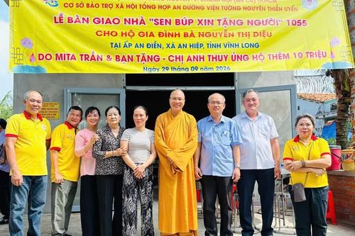 Chùa Tường Nguyên (TP.HCM) bàn giao 4 căn nhà tình thương đến hộ nghèo tỉnh Vĩnh Long và TP.Cần Thơ