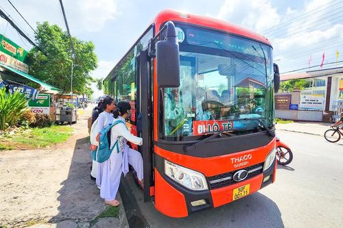 Đi xe buýt Cần Thơ, học sinh - sinh viên chỉ trả 10.000 đồng suốt tuyến