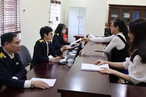 Thuế tỉnh Lai Châu rà soát, triển khai làm sạch mã số thuế