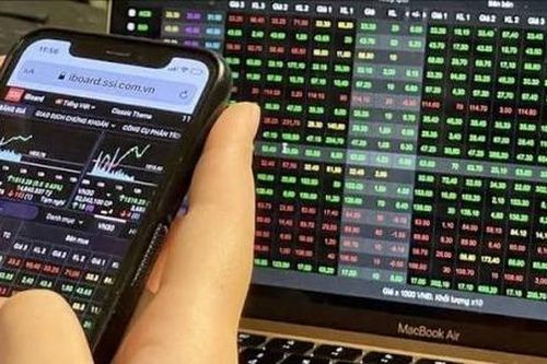 VN-Index tăng mạnh gần 40 điểm, cổ phiếu tài chính thăng hoa