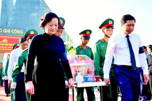 Lào Cai trang trọng truy điệu và an táng, tri ân 71 liệt sĩ hy sinh vì Tổ quốc