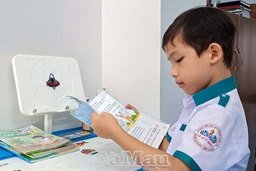 Cảnh giác 'bẫy' xuyên tạc sách giáo khoa