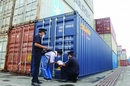 Cụ thể hóa 12 nhóm hàng nhập khẩu phải làm thủ tục hải quan tại cửa khẩu