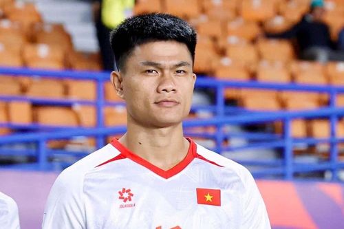Tuyển Việt Nam chia tay 1 cầu thủ vì lý do đặc biệt