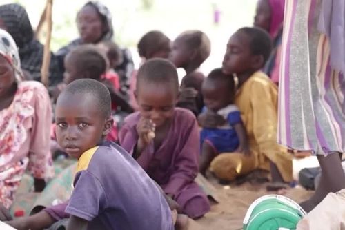 UNHCR cảnh báo 8,3 triệu người có nguy cơ mất hỗ trợ vì khủng hoảng tài chính