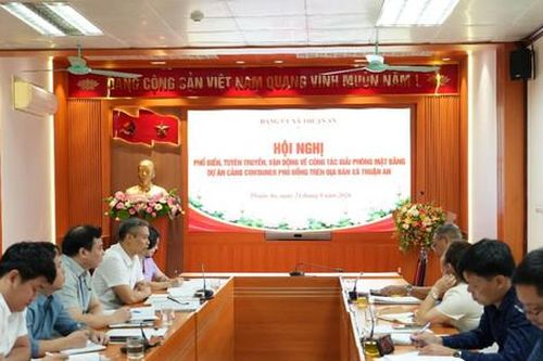Gỡ từng vướng mắc, tạo đồng thuận trong giải phóng mặt bằng
