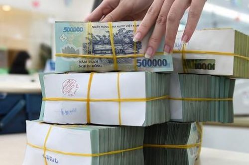 Lãi suất chưa 'hạ nhiệt', doanh nghiệp 'đau đầu' bài toán vốn cuối năm