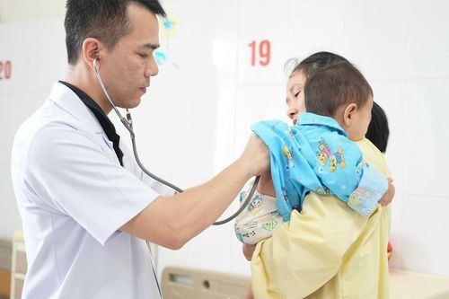 Hơn 20 ngày giành sự sống cho bé 12 tháng tuổi bị hoại tử phổi