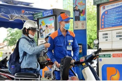 Tiếp tục ưu đãi thuế xăng dầu 0% đến hết năm 2026