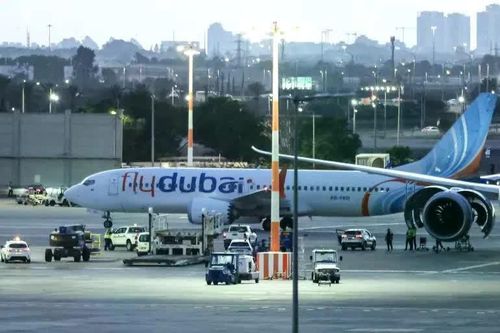 Flydubai tạm dừng chuyến bay đến Israel sau sự cố trong buồng lái
