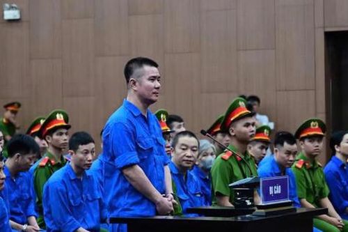 Bệnh nhân 'tâm thần' kể việc chơi ma tuý trên bãi biển Sầm Sơn cùng điều dưỡng Viện Pháp y tâm thần