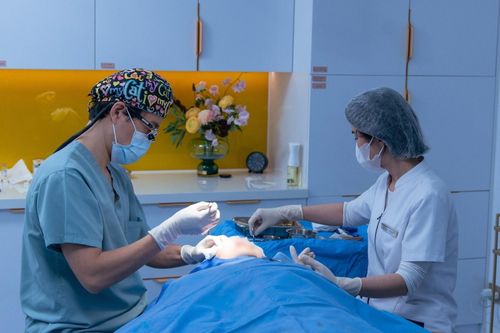 Thẩm mỹ mắt: Khi uy tín bác sĩ và quy trình an toàn là yếu tố ưu tiên