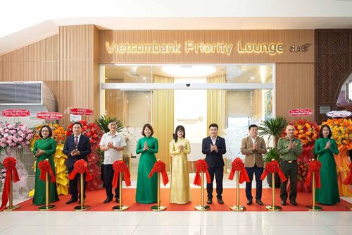 Vietcombank khai trương phòng chờ Priority Lounge tại Cam Ranh