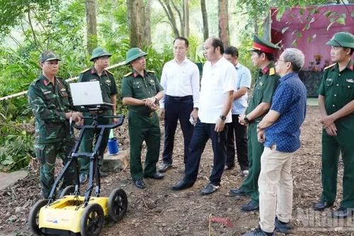 Huế khảo sát, tìm kiếm mộ tập thể liệt sĩ phía bắc đèo Hải Vân