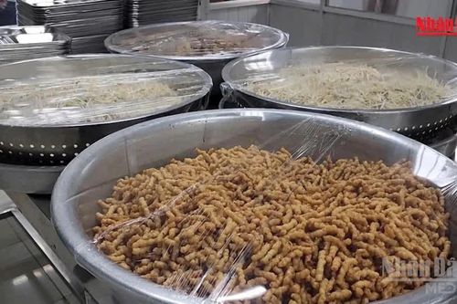 [Video] Đề xuất một đầu mối quản lý an toàn thực phẩm, tránh 'một mâm cơm, 3 bộ'
