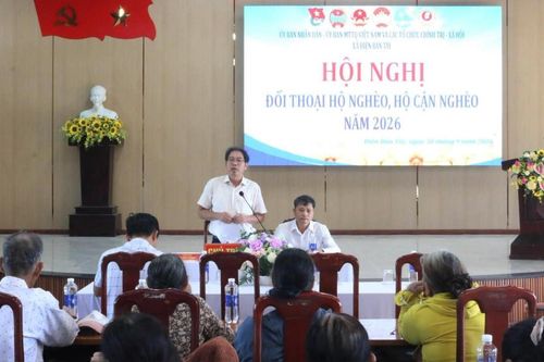 Đối thoại với các hộ nghèo, cận nghèo