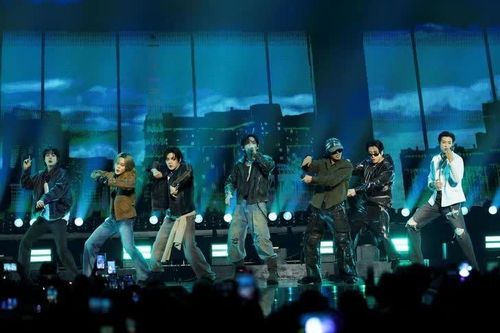 BTS là nhóm nhạc pop đầu tiên trên thế giới làm được điều này