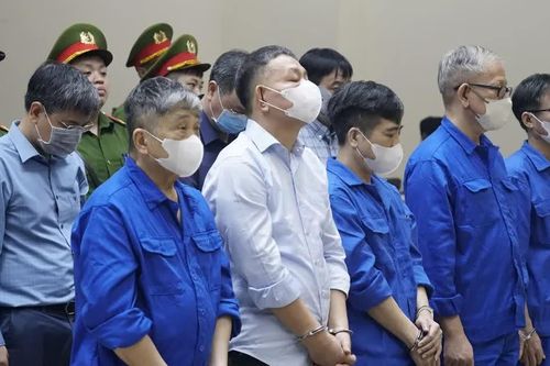 Bị cáo Nguyễn Thị Kim Tiến được đề nghị giảm từ 1,5 đến 2 năm tù