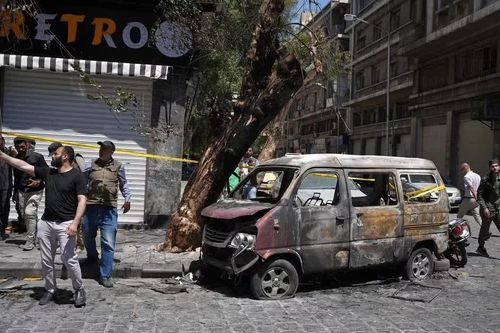 Kẻ tấn công nổ súng vào xe buýt ở Syria, 7 người thiệt mạng