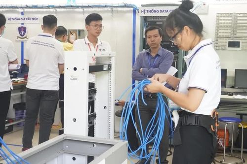 Trường nghề ở TPHCM nâng chất lượng, mở lối việc làm