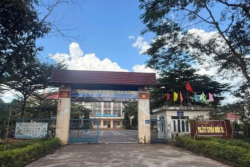 Nam sinh bị đánh trong trường học ở Lâm Đồng, hiệu trưởng nhận trách nhiệm