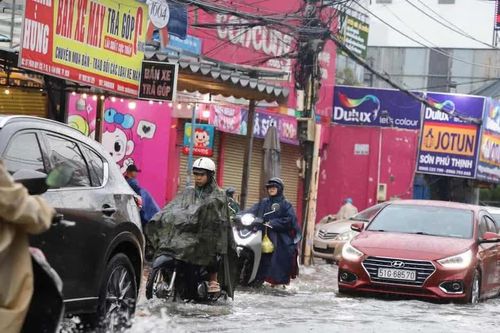 Dự báo thời tiết ngày 2/10: TP HCM tiếp tục có mưa dông