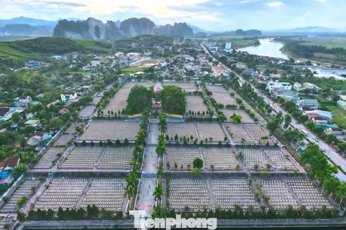 Người dân dỡ nhà, nhường đất mở rộng nơi yên nghỉ liệt sĩ
