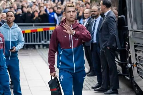 Bực tức vì không được đá chính, Ronaldo tuyên bố rời đội tuyển Bồ Đào Nha