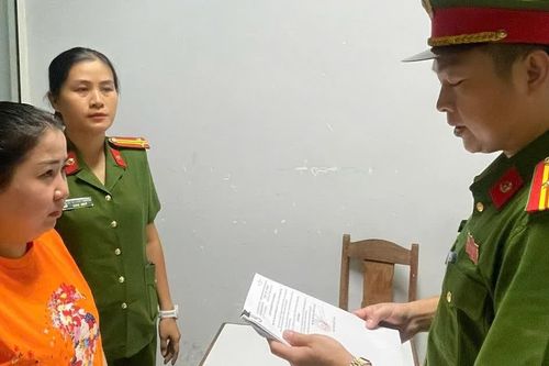 Dựng chuyện buôn hàng thanh lý, lừa đảo chiếm đoạt hơn 15 tỷ đồng