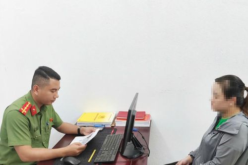 Người phụ nữ bị phạt 12,5 triệu đồng do đăng tin sai sự thật