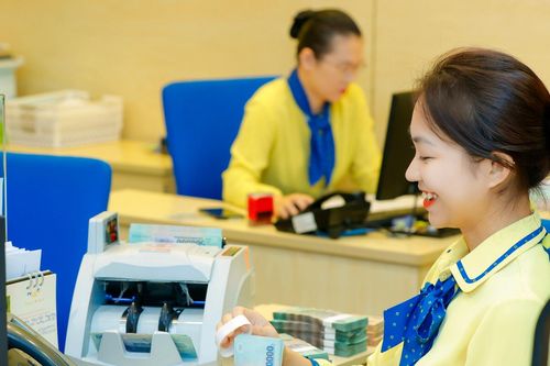 Lãi suất ngân hàng hôm nay 1/10/2026: Ai được hưởng lãi suất 10%/năm?