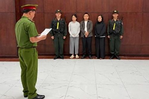 Khởi tố 'nguồn cung' thực phẩm giảm cân chứa chất cấm cho Ngân 98