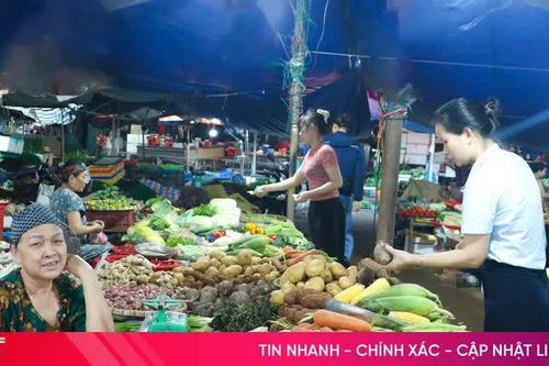 Rau xanh tăng giá, người tiêu dùng dè dặt chi tiêu