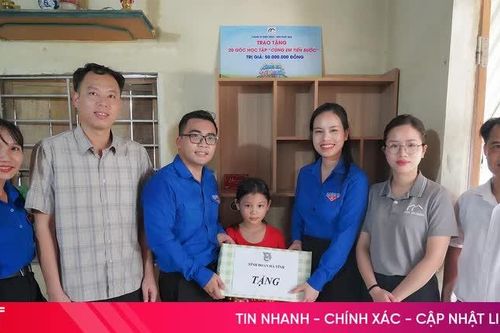 Tuổi trẻ Hà Tĩnh đồng hành cùng thanh thiếu nhi vùng biên