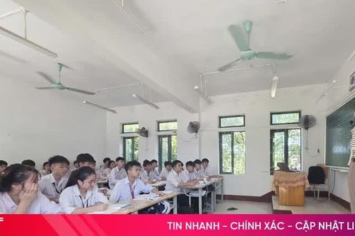 Xây dựng môi trường không khói thuốc ở Trường THPT Cẩm Xuyên